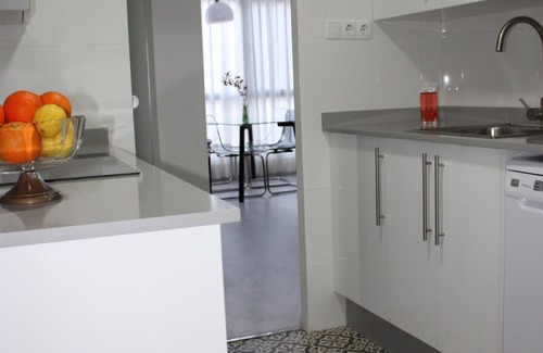 Marxalenes Apartamento | Well maintained 3/2 Apartment. Apartamento bien mantenido 3/2.