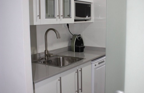 Marxalenes Apartamento | Well maintained 3/2 Apartment. Apartamento bien mantenido 3/2.