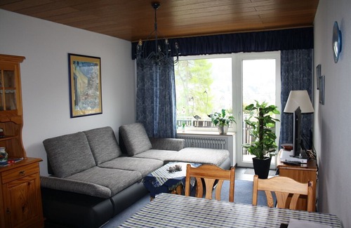 Silbach Apartamento | Well-maintained apartment in a family home in a quiet residential area, with a splendid view of the surroundings