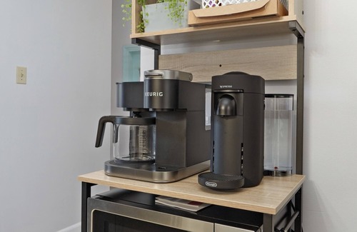 Springfield Casa | Well-stocked and Close to it all!