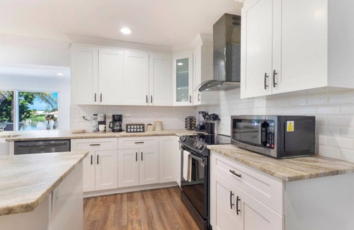 Wellington Apartamento | Wellington Lakehouse Heated Pool & Views
