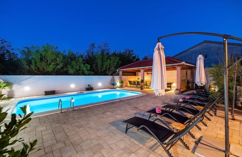 Zaton Villa | Wellness y Spa Villa con piscina climatizada para 12