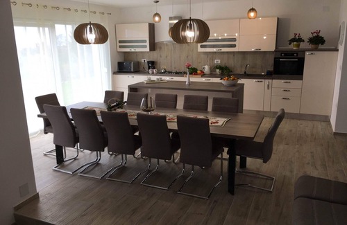 Vodnjan Villa | Wellness area,sauna,-Jacuzzi, pool 60 m2, Salt water,quite,air massage in pool
