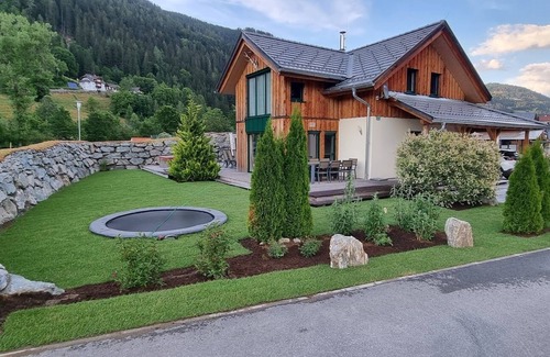 Murau Chalet De Esquí | Wellness chalet Bell a Mur with outdoor sauna & view of the Kreischberg ski area