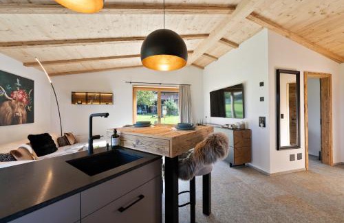 Trimmis Apartamento | Wellness-Gästehaus in Says mit Whirlpool und Sauna