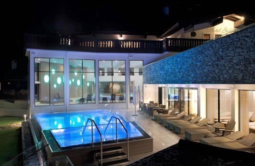 Matrei in Osttirol Apartamento | Wellnessapartment by Interhome