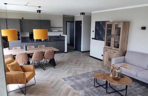 Neuastenberg Casa | Wellnessappartement Winterberg D4