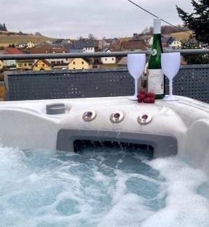 Dreis-Bruck Casa | Wellnesshaus Dorfblick mit Outdoor-Jacuzzi und Infrarotkabine, NEU!