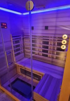 Dreis-Bruck Casa | Wellnesshaus Dorfblick mit Outdoor-Jacuzzi und Infrarotkabine, NEU!