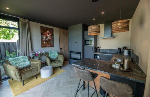 Stieltjeskanaal Chalet De Esquí | Wellnesslodge Specht