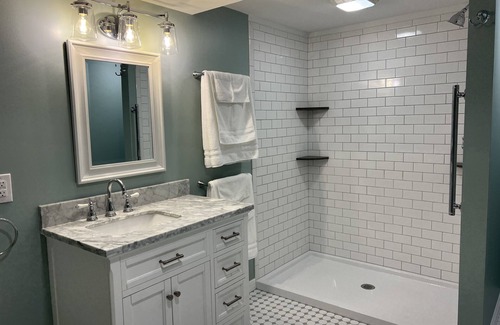 Wellsboro Apartamento | Wellsboro Rail Trail 2 2 bedroom, fully stocked kitchen and pet friendly