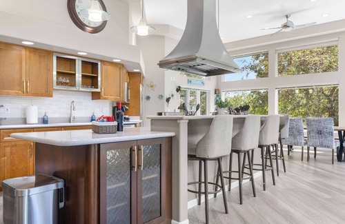 Rockford Casa | Wembley Place Estate/Indoor Pool/Hot Tub/Game Room
