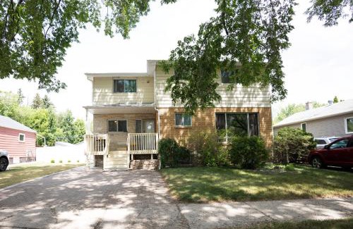 Saskatoon Casa | Wendy in the prairie