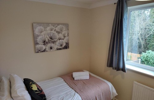 Grantham Casa | Wentworth Drive Contractor and family 3 bed Home Grantham