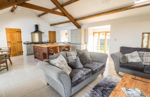 Dinas Casa | Wern Olau Cottage