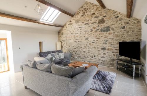Dinas Casa | Wern Olau Cottage
