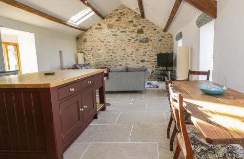 Dinas Casa | Wern Olau Cottage