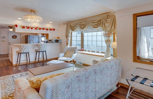 West Allis Casa | West Allis Vacation Rental Near Downtown Milwaukee
