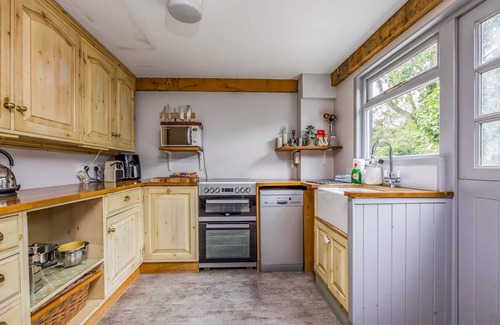 West Ashling Casa | West Ashling Barn, near Goodwood | Pass The Keys