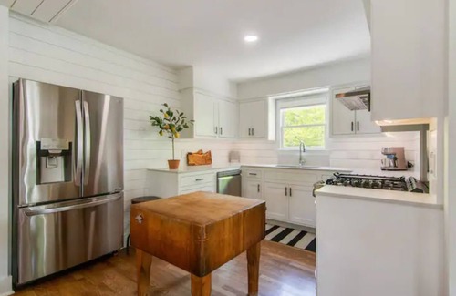 Bryker Woods Casa | West Austin Corporate: Execs Relocations Nurses