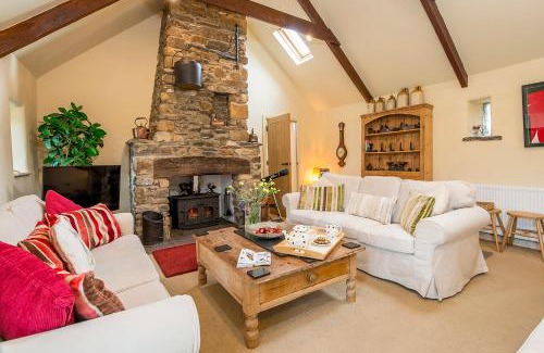 St Brides Casa | West Barn