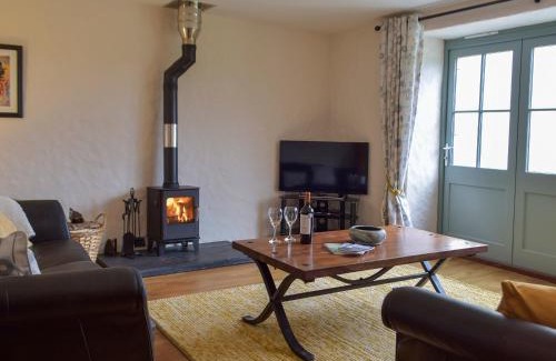 Dwrbach Casa | West Barn - Uk31850