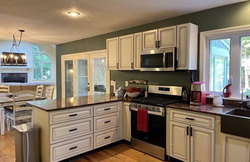 West Barnstable Casa | West Barnstable home in a quiet setting - Sleeps 8