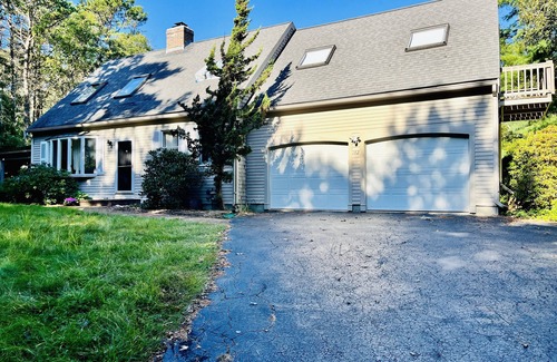 West Barnstable Casa | West Barnstable home in a quiet setting - Sleeps 8