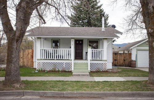 Livingston Casa | West Clark Getaway