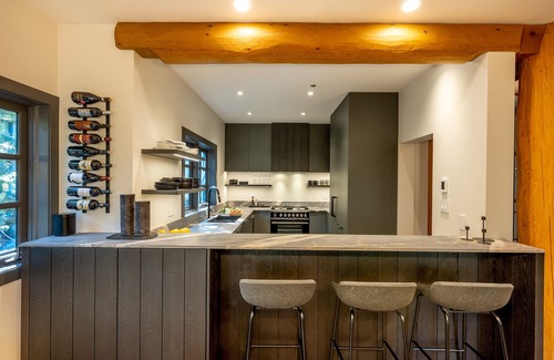 Nordic Estates Casa | ❄︎West Coast Haven at Taluswood❄︎ | NEW Luxury 4BR Ski In/out | Private Hot Tub & Garage