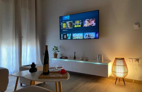 Chaidari Apartamento | West Comfort