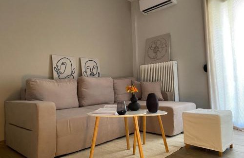 Chaidari Apartamento | West Comfort