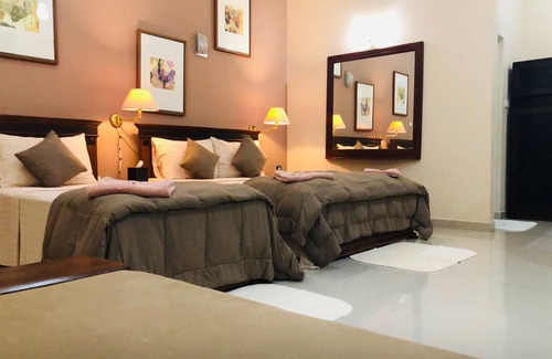 Negombo Casa | West Dene
