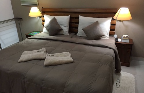 Negombo Casa | West Dene