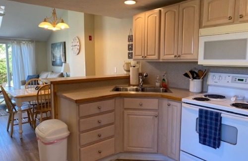 West Dennis Cabaña | West Dennis Beach House (South Village Beach)