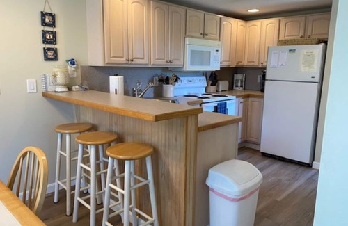 West Dennis Cabaña | West Dennis Beach House (South Village Beach)