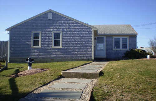 West Dennis Cabaña | West Dennis Beach House (South Village Beach)