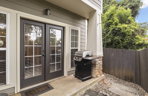 Greenville Downtown Cabaña | West End Cottage, 1 Bedroom & Close to Everything