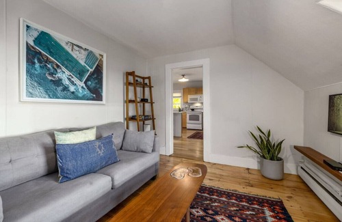 Portsmouth Apartamento | West-End Gem 2BR Live like a Local in Portsmouth