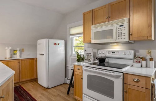 Portsmouth Apartamento | West-End Gem 2BR Live like a Local in Portsmouth