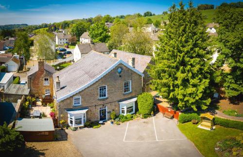 Richmond Casa | West End Guest House