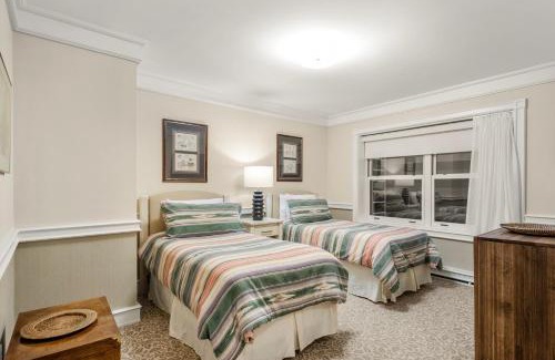 West End Casa | West End Splendor by Snowmass Vacations