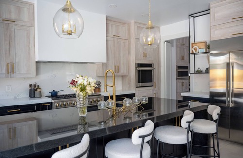 West Highland Casa | West Highlands 4 br/4.5 ba Modern Retreat with Mountain Views