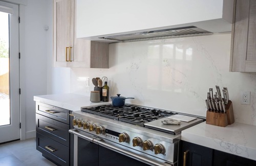 West Highland Casa | West Highlands 4 br/4.5 ba Modern Retreat with Mountain Views