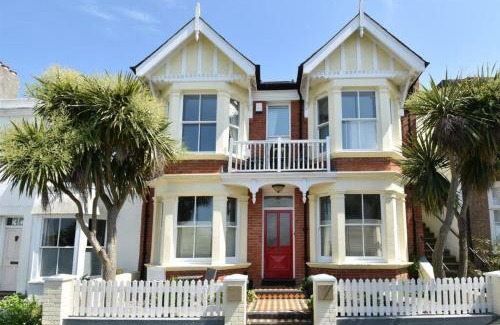 Hastings Apartamento | West Hill Retreat Seaview Balcony Self Catered Loft Studio & Free Offstreet Parking