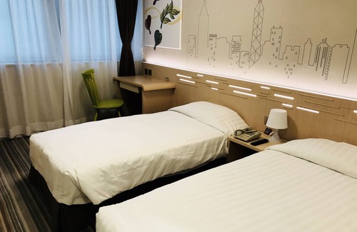 Yau Ma Tei Hotel | West Hotel
