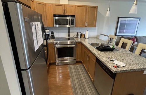 Central Okanagan Condominio | West Kelowna Oasis! Pools, Hot Tubs, & Views!