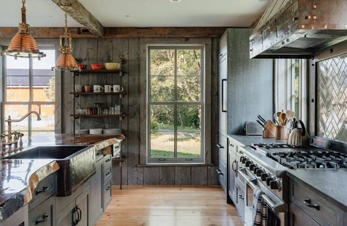 West Kill Casa | West Kill Farmhouse - Privacy, Pool, Sleeps 10