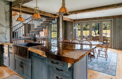 West Kill Casa | West Kill Farmhouse - Privacy, Pool, Sleeps 10