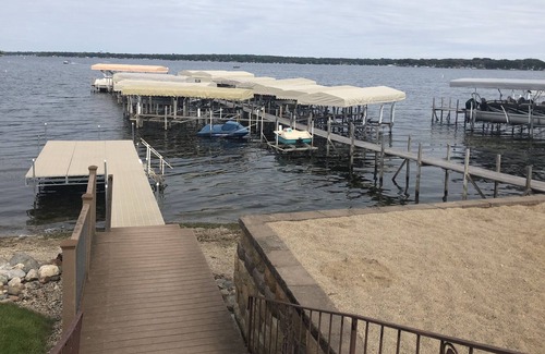 Wahpeton Cabaña | West Lake Okoboji Cottage sleeps 5